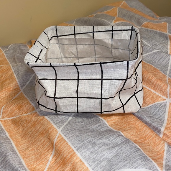 Storage baskets - Picture 3 of 3